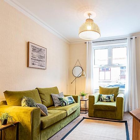 2 Bed, Up To 6 Guests Near Chester City Centre Ngoại thất bức ảnh